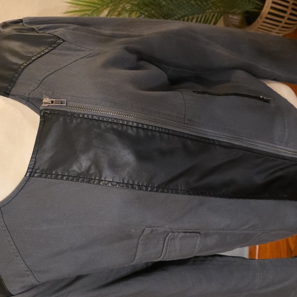 Apt. 9 Women's Black Bomber Jacket - Picture 6 of 6